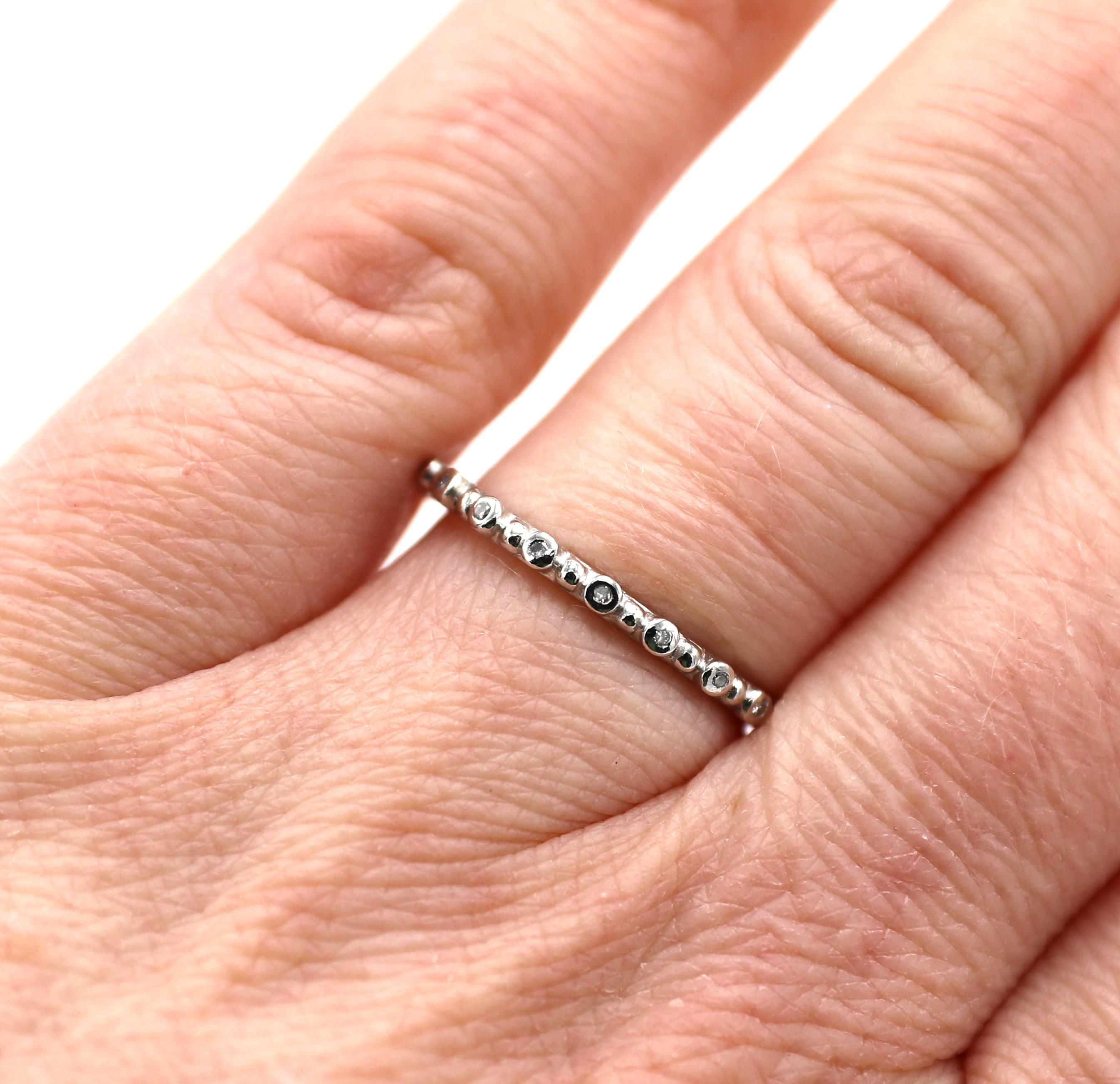 Platinum Diamond Thin Bezel Set Bead Diamond Eternity Band Ring In Good Condition In  Baltimore, MD