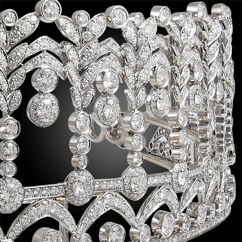Tiara en platine et diamants  Bon état - En vente à New York, NY