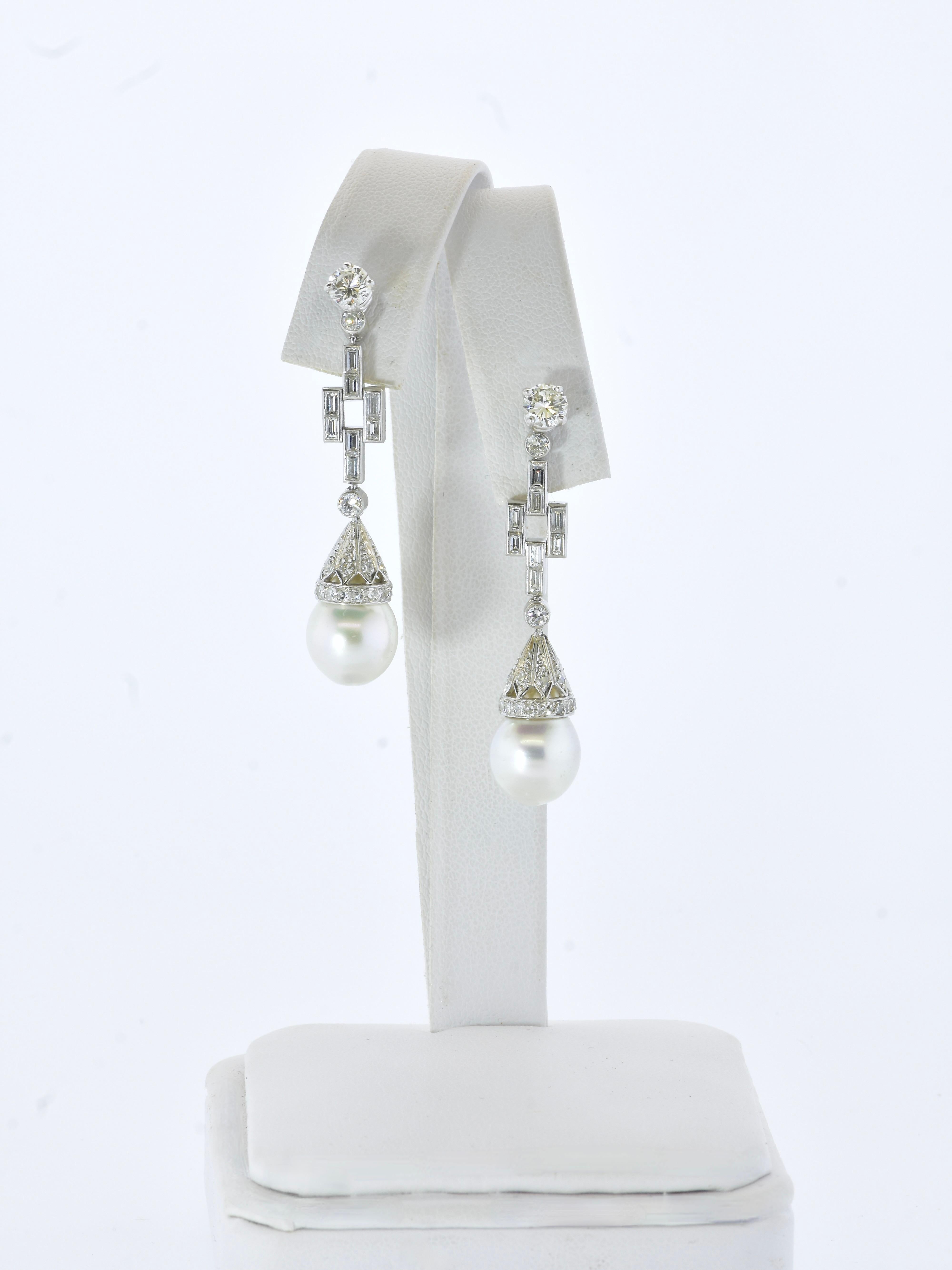 Platinum & Diamond Vintage Earrings Pendant  Style with Fine Diamonds & Pearls In Excellent Condition For Sale In Aspen, CO