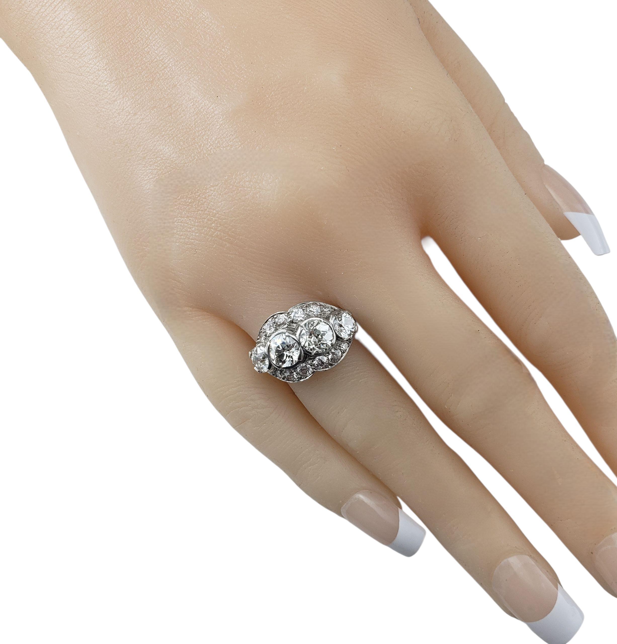 Anello di fidanzamento in platino con diamante in stile vintage misura 5,75  #22385 in vendita 1