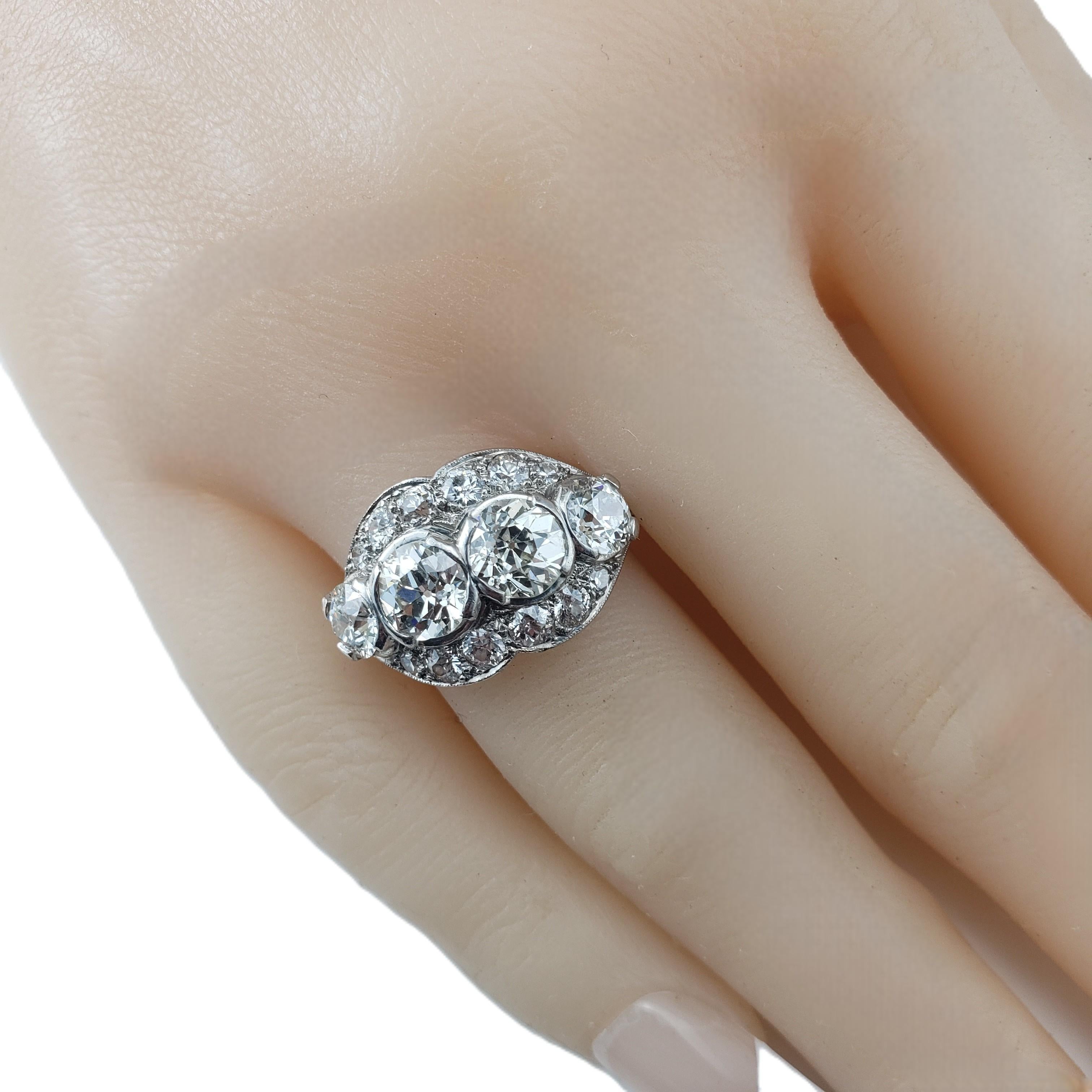 Anello di fidanzamento in platino con diamante in stile vintage misura 5,75  #22385 in vendita 2