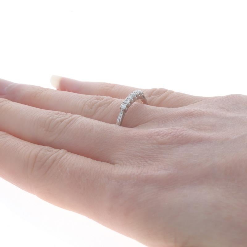 Platin-Diamant-Ehering - Runder Brillant 0,24ctw Sechs-Stein-Ring Damen im Angebot