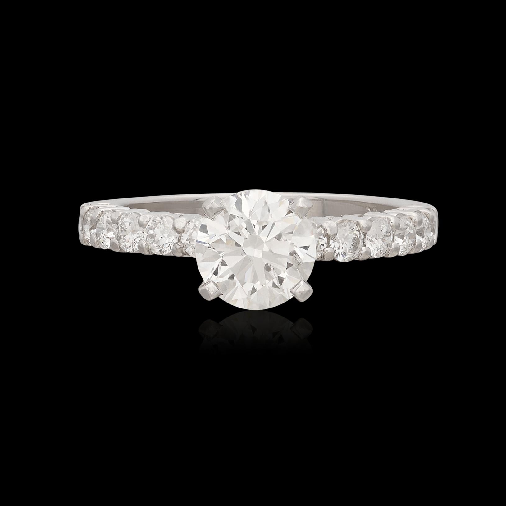 Women's Platinum Diamond Wedding Set For Sale