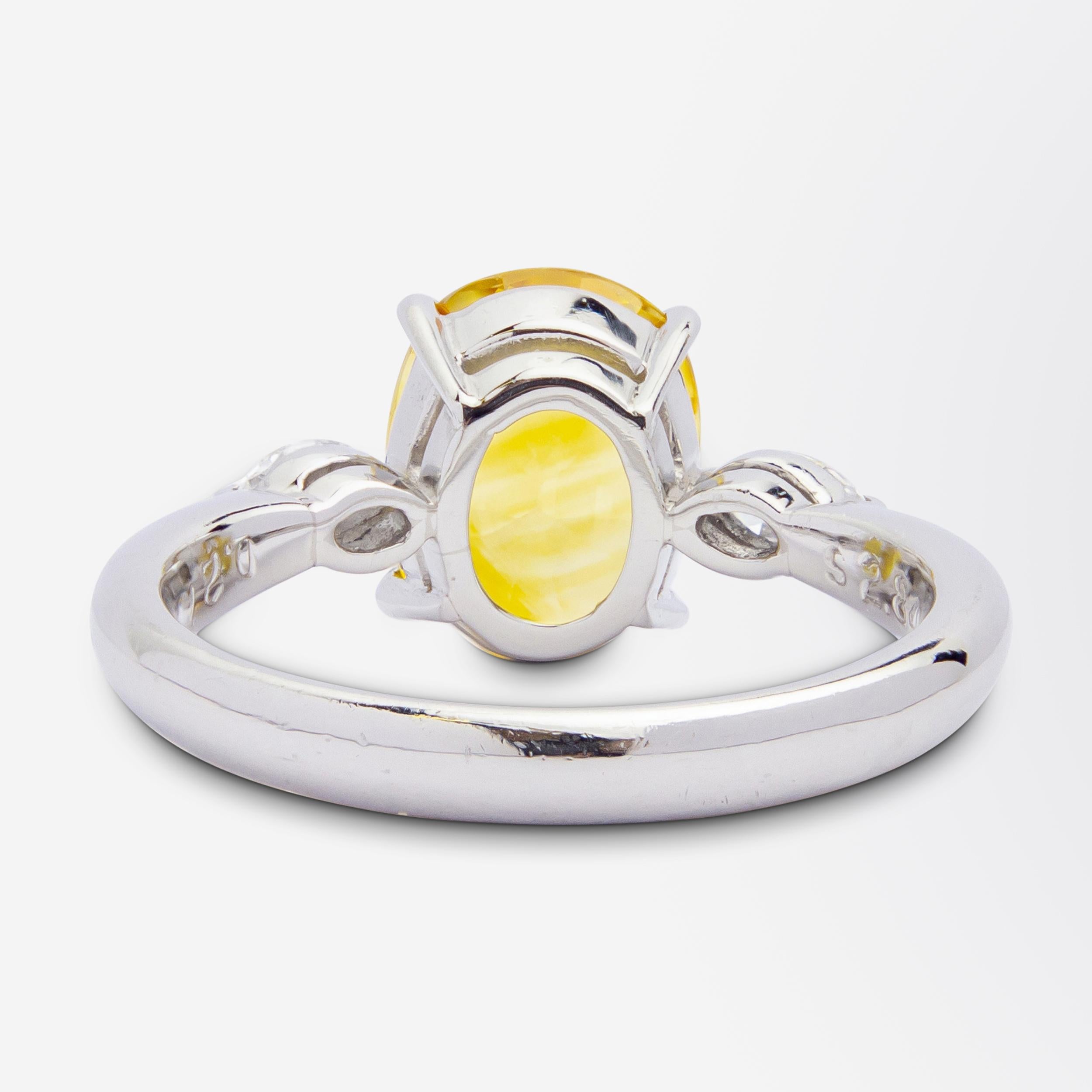 Platinum, Diamond & Yellow Sapphire Ring In Good Condition For Sale In Brisbane, QLD