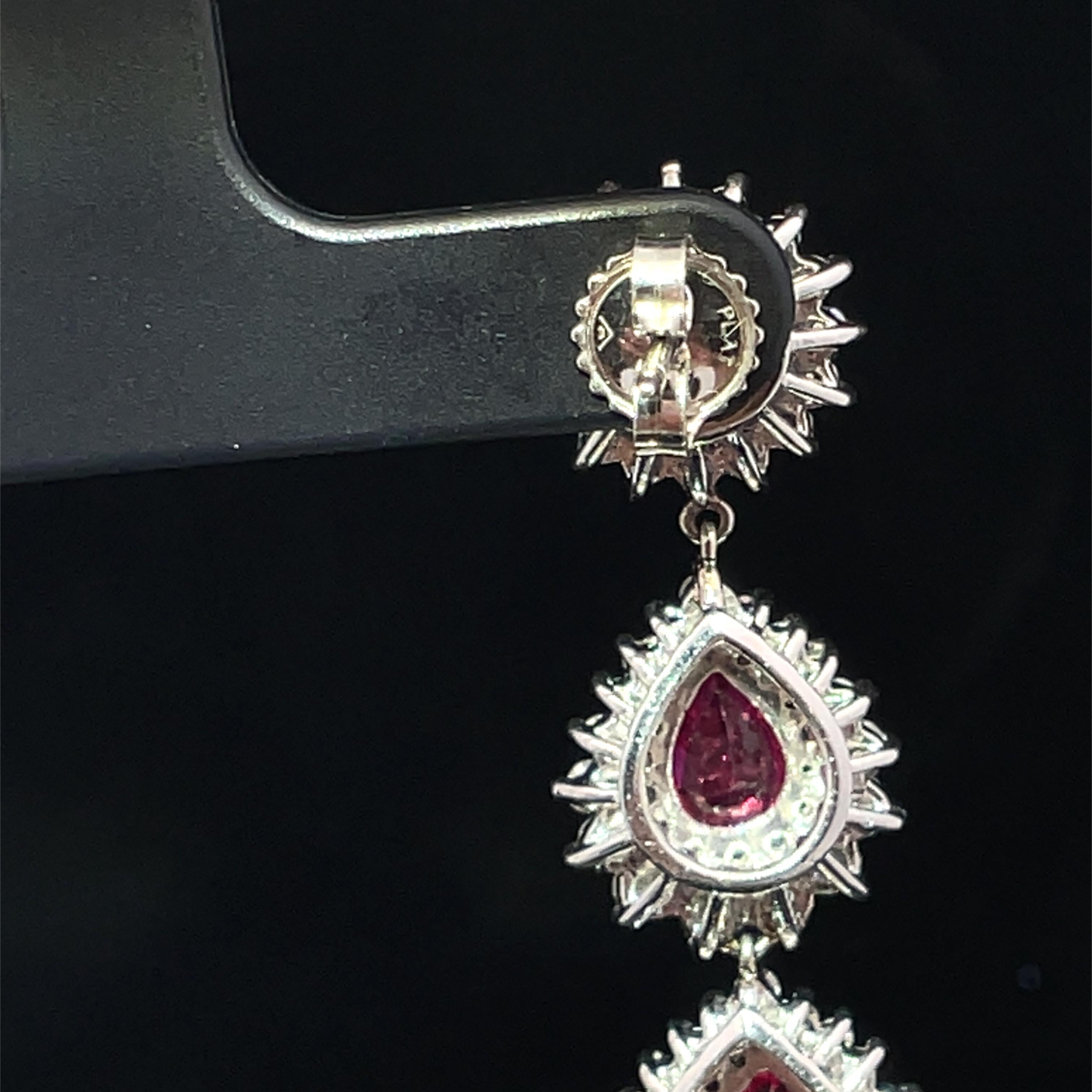 Orecchini in platino con diamante a raggiera e rubino rosso a doppio penzoloni in vendita 5