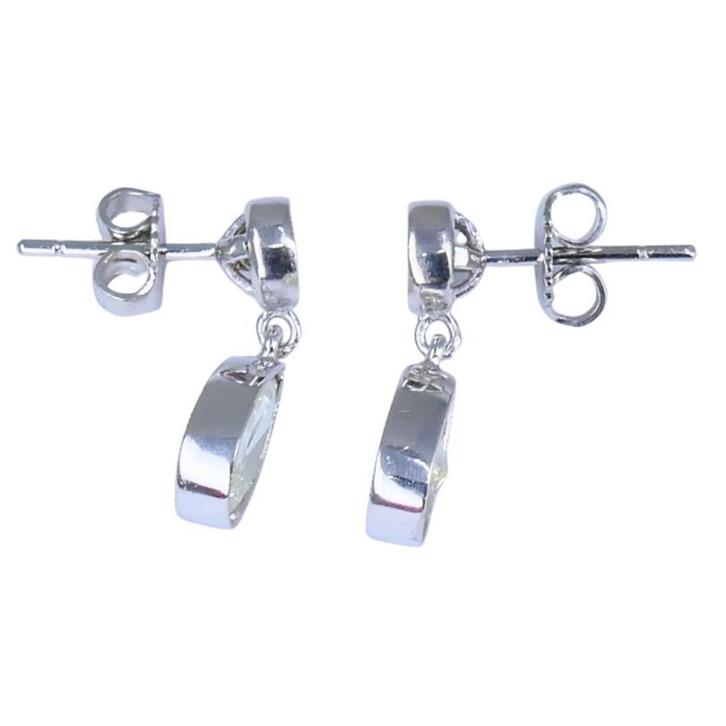 Boucles d'oreilles pendantes en platine Diamant taille poire et diamant rond taille brillant Pour femmes en vente