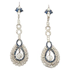 Orecchini a goccia in platino con diamanti, zaffiri e perle - Periodo Art Déco