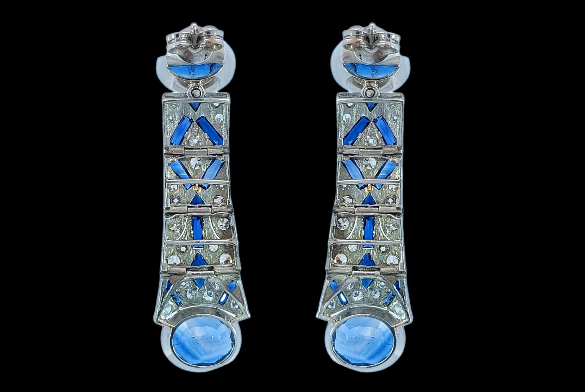Platinum Earrings with 12 Ct. Sapphires & 1.3 Ct Diamonds In Excellent Condition For Sale In Antwerp, BE