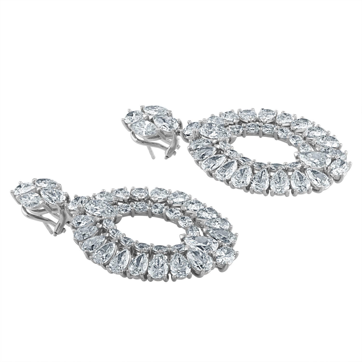 Platinum Earrings with 31.27 Carat of Fancy Shapes Diamonds In New Condition In New York, NY