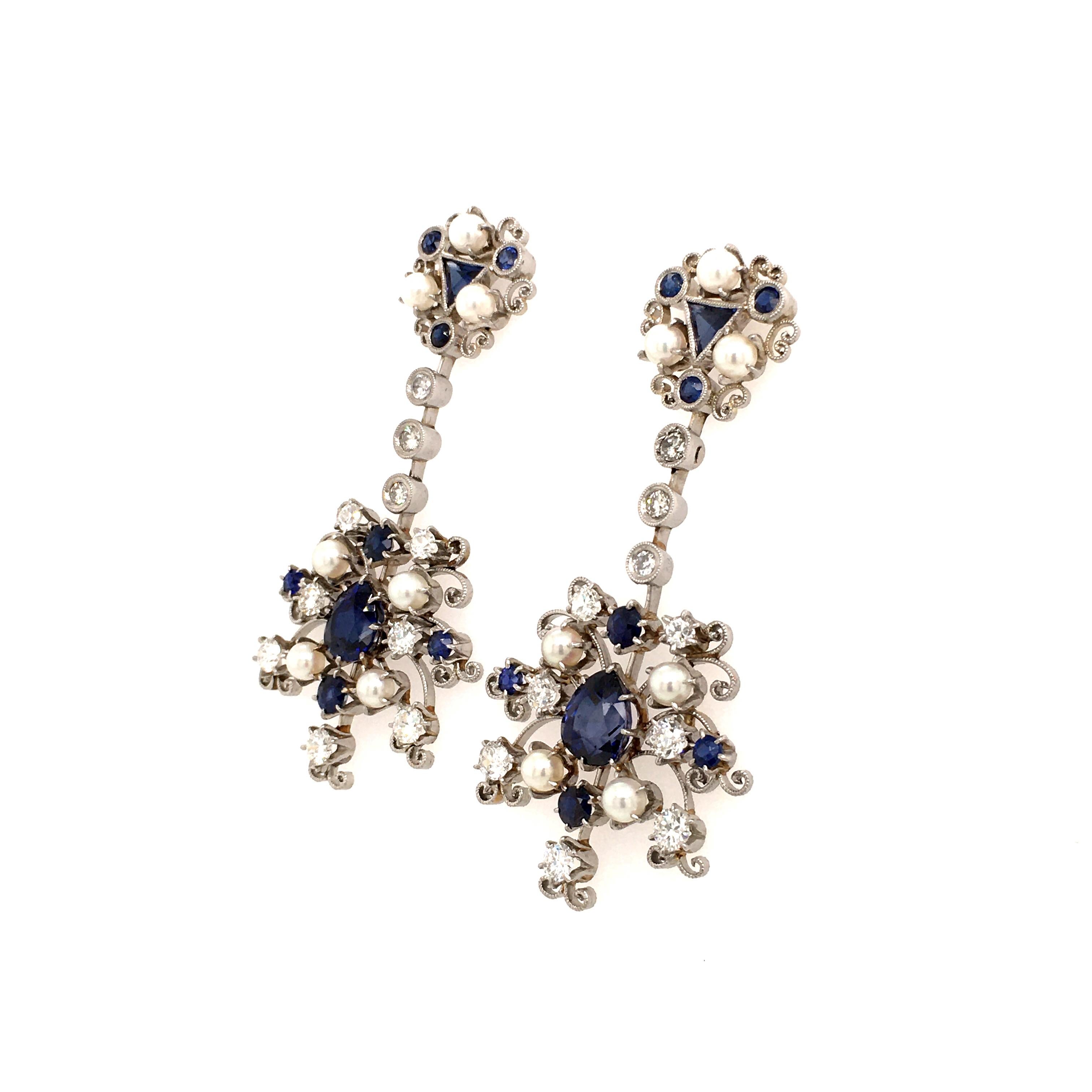 Platinum Earstuds with Sapphires, Diamonds, and Cultured Pearls In Good Condition In Lucerne, CH