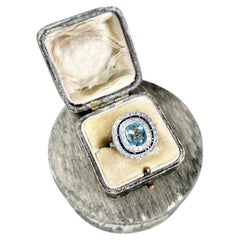 Platin Edwardian Cushion Cut Aquamarin, Altschliff Diamant & Saphir Halo Ring