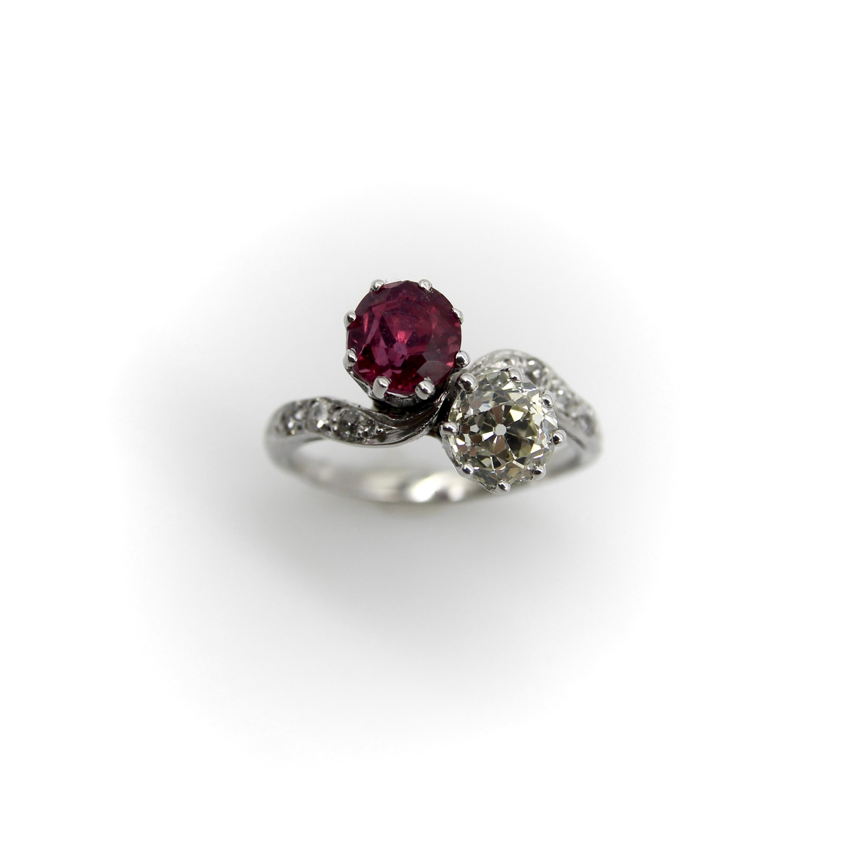 Platinum Edwardian Diamond and Ruby Toi et Moi Ring  For Sale 3