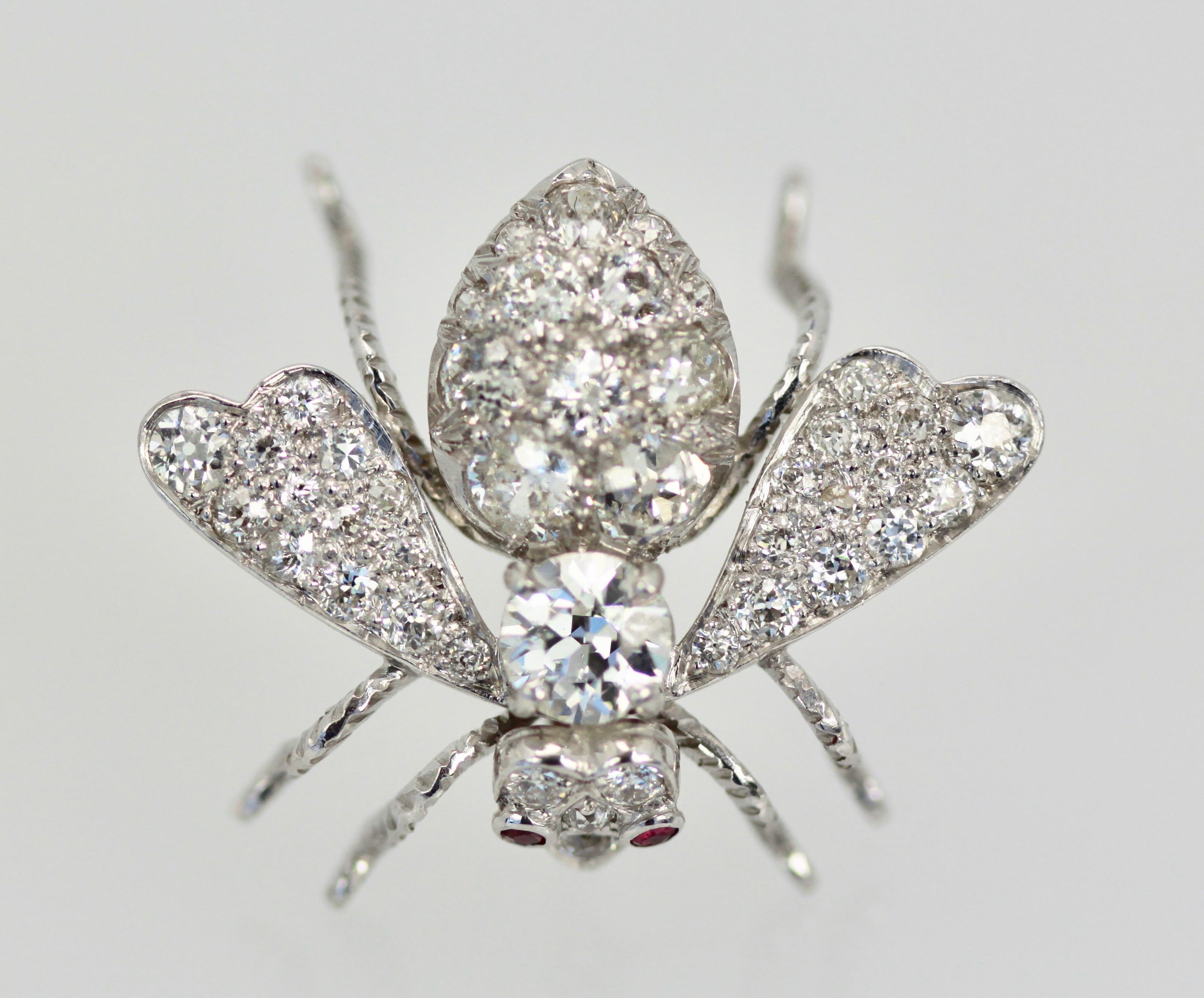 Antique Platinum Diamond Bee Brooch In Good Condition In North Hollywood, CA