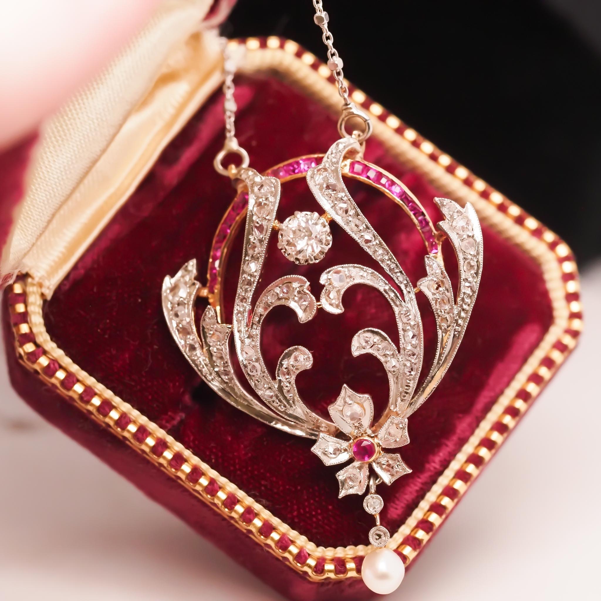 Platin Edwardianischer Perlen-, Rubin- und Diamant-Anhänger und Halskette aus Platin (Carréeschliff) im Angebot
