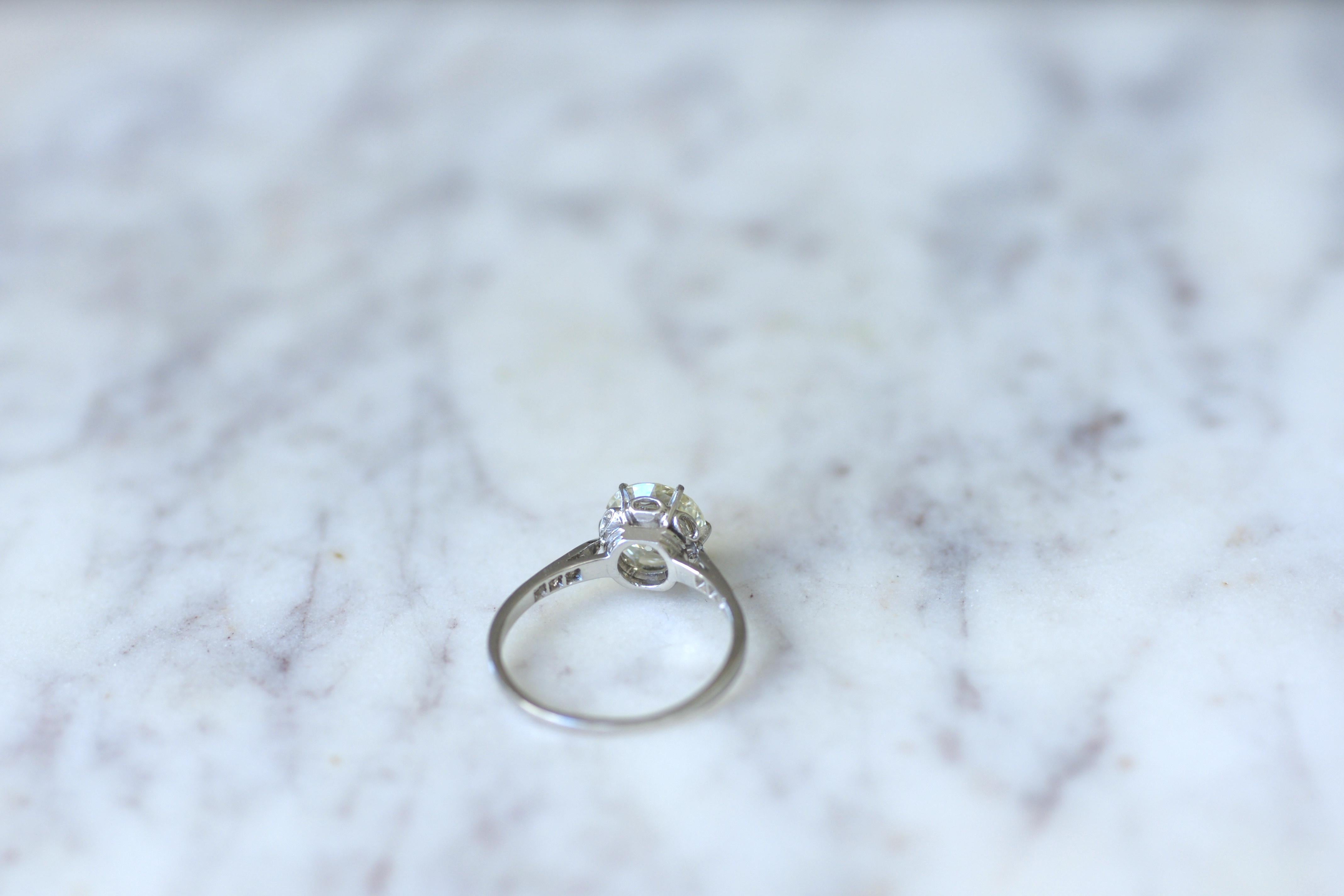 Platinum Edwardian Solitaire Engagement Ring with 1.70ct Diamond 5