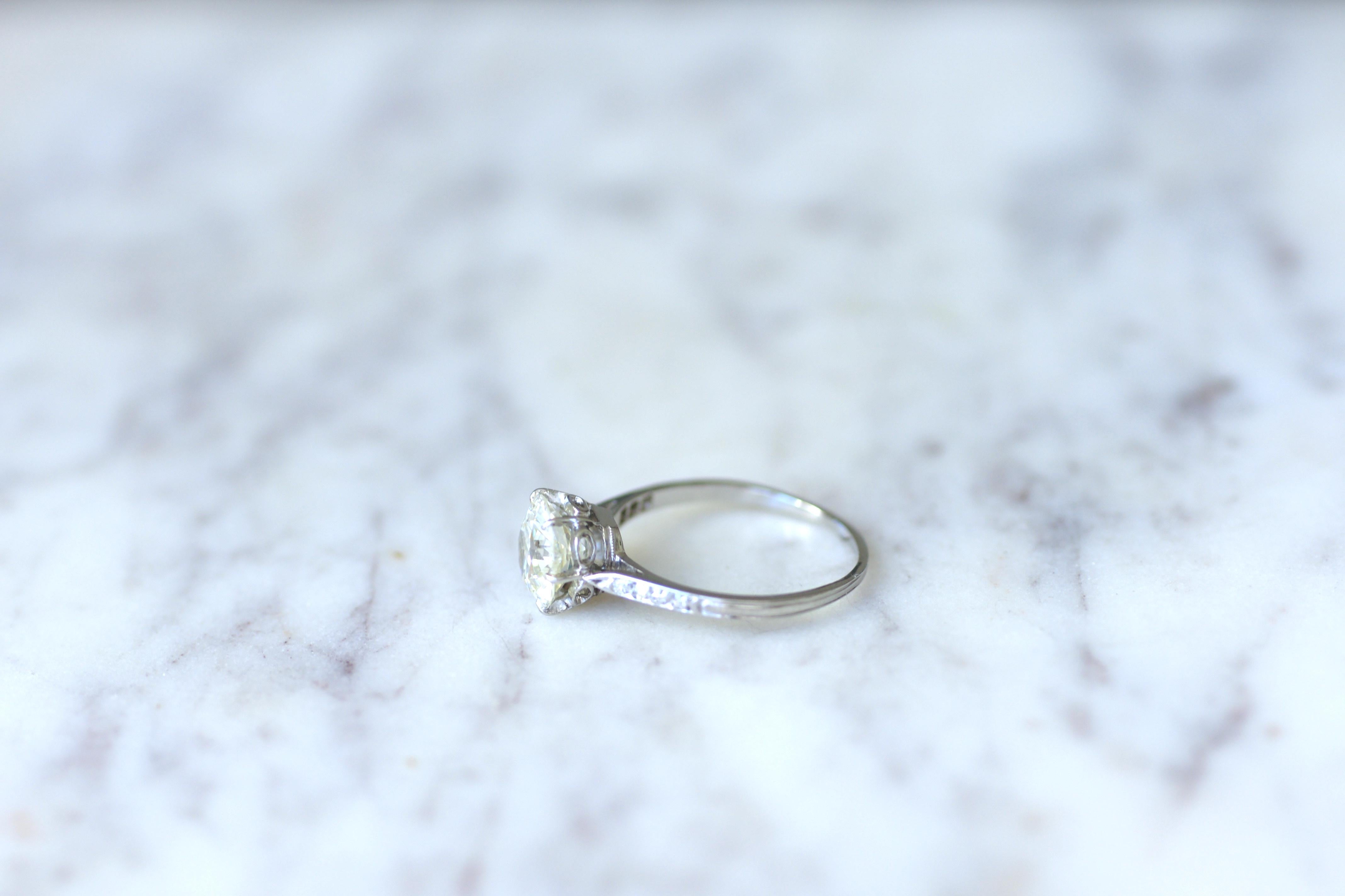 Platinum Edwardian Solitaire Engagement Ring with 1.70ct Diamond 3