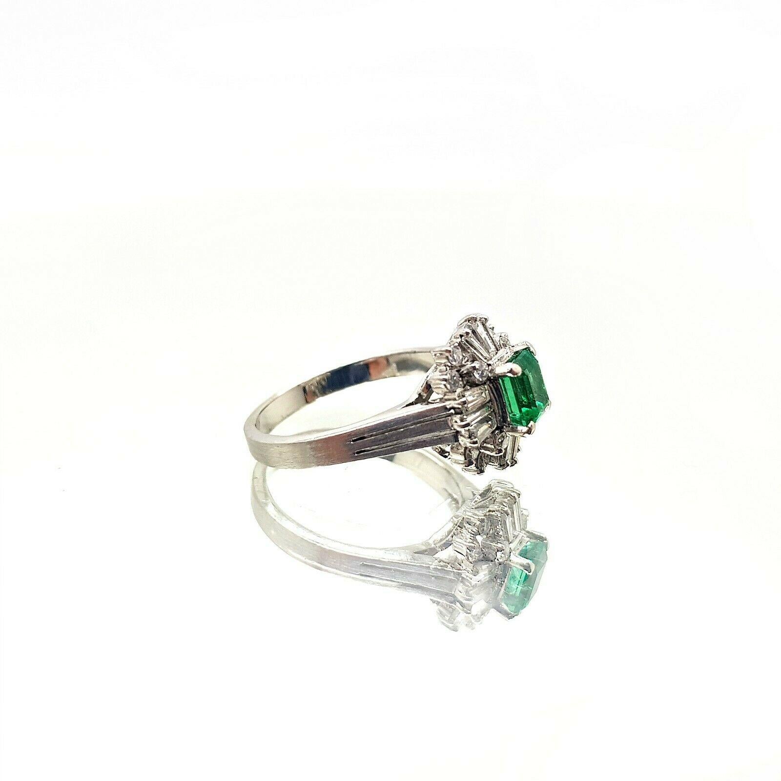  Specifications:
    main stone: EMERALD  0.46ct
    additional: BAGUETTE AND ROUND DIAMONDS
    diamonds: RD apr. 0.18ct/12pcs, BG APR.0.75CT/12PCS
    carat total weight: 0.93
    color: H
    clarity:SI
    brand: custom
    metal: PLATINUM
   
