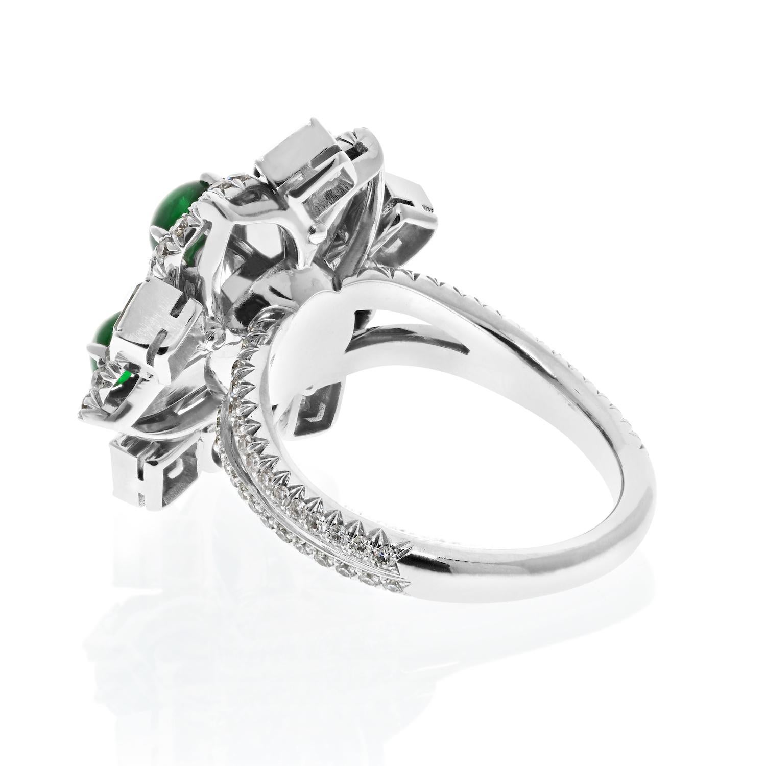 Round Cut Platinum Emerald And Diamond Handmade Entourage Snowflake Flower Ring For Sale