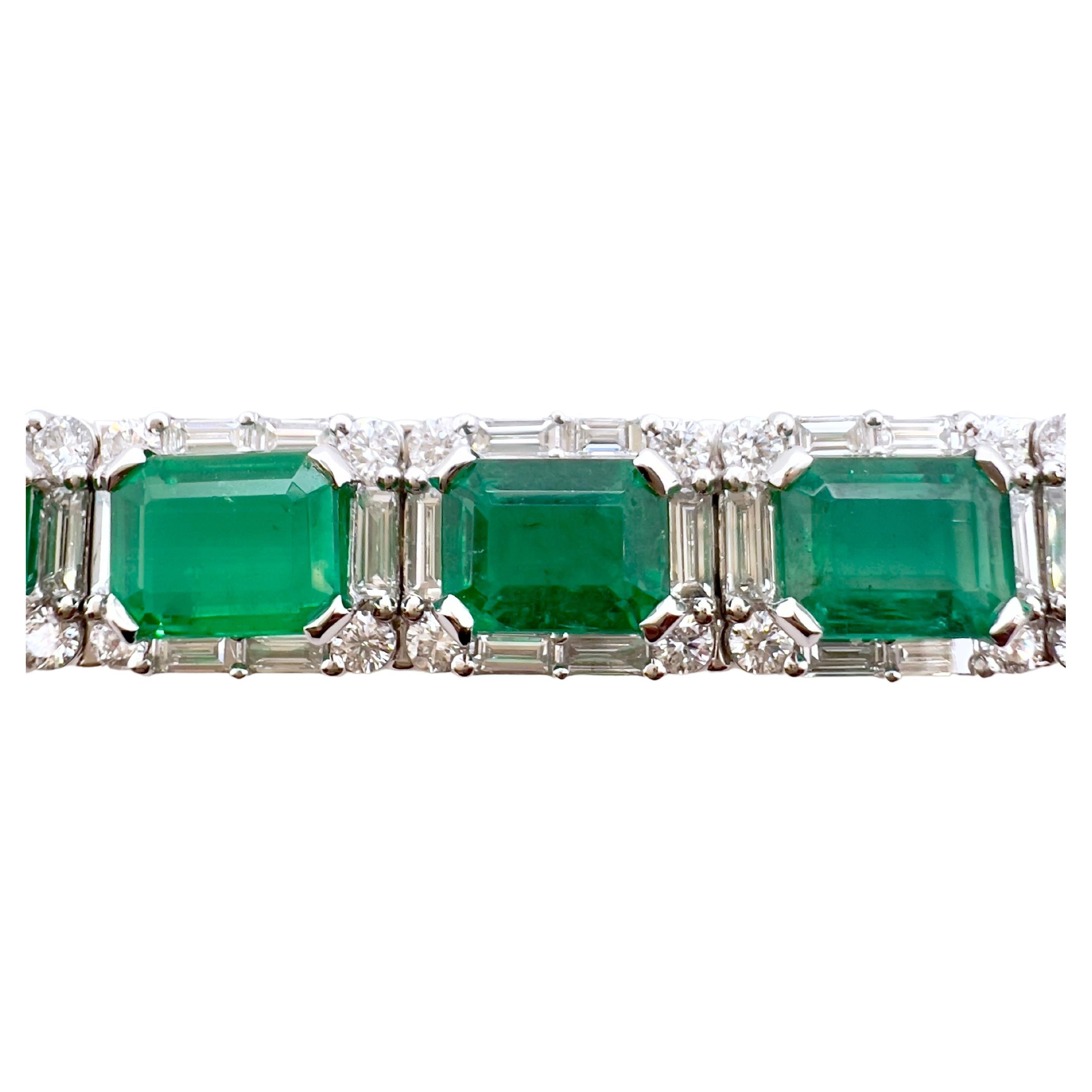 Contemporary Platinum Emerald and Diamond Tennis Bracelet