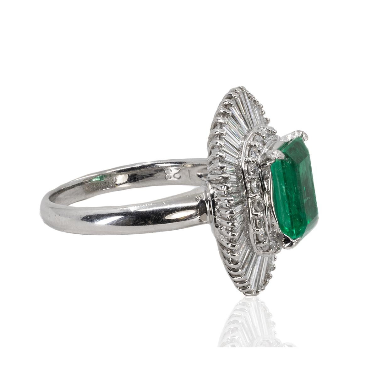 Platinum Emerald Ballerina Ring In Excellent Condition For Sale In Sarasota, FL