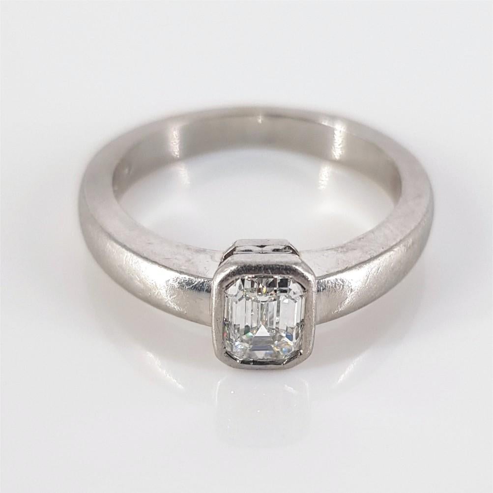 Platinum Emerald Cut Diamond Ring For Sale 1