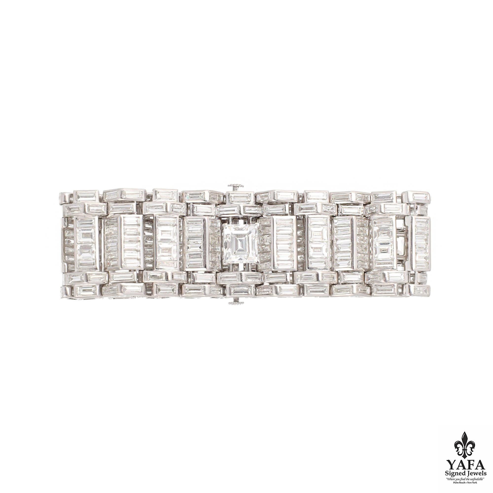 Art Deco Platinum Emerald Cut Diamonds Bracelet For Sale