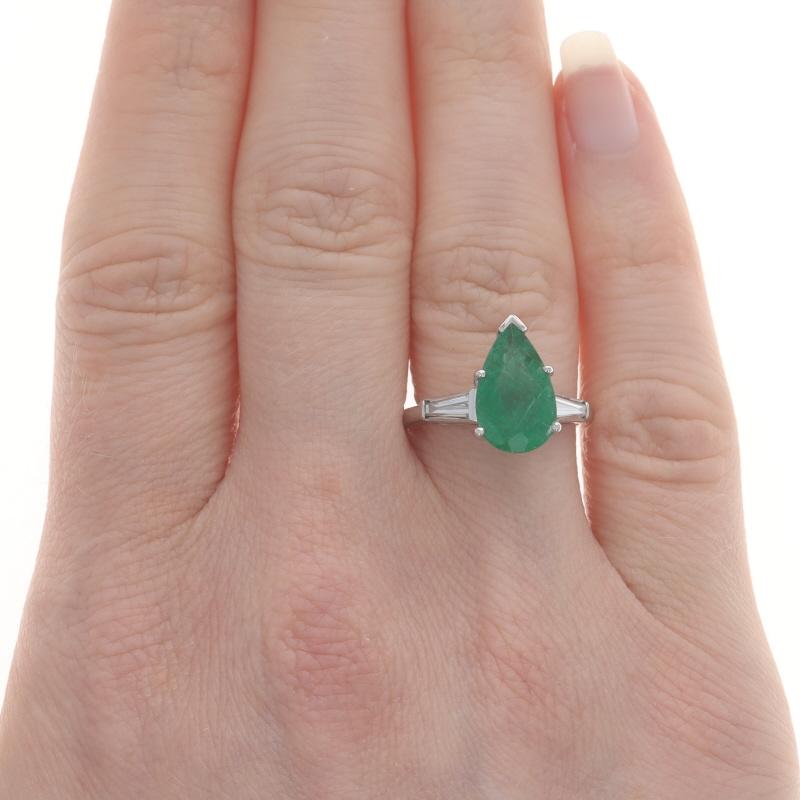 Platin Smaragd-Diamant-Ring - 900 Birnenschliff 2,62 ctw (Tropfenschliff) im Angebot