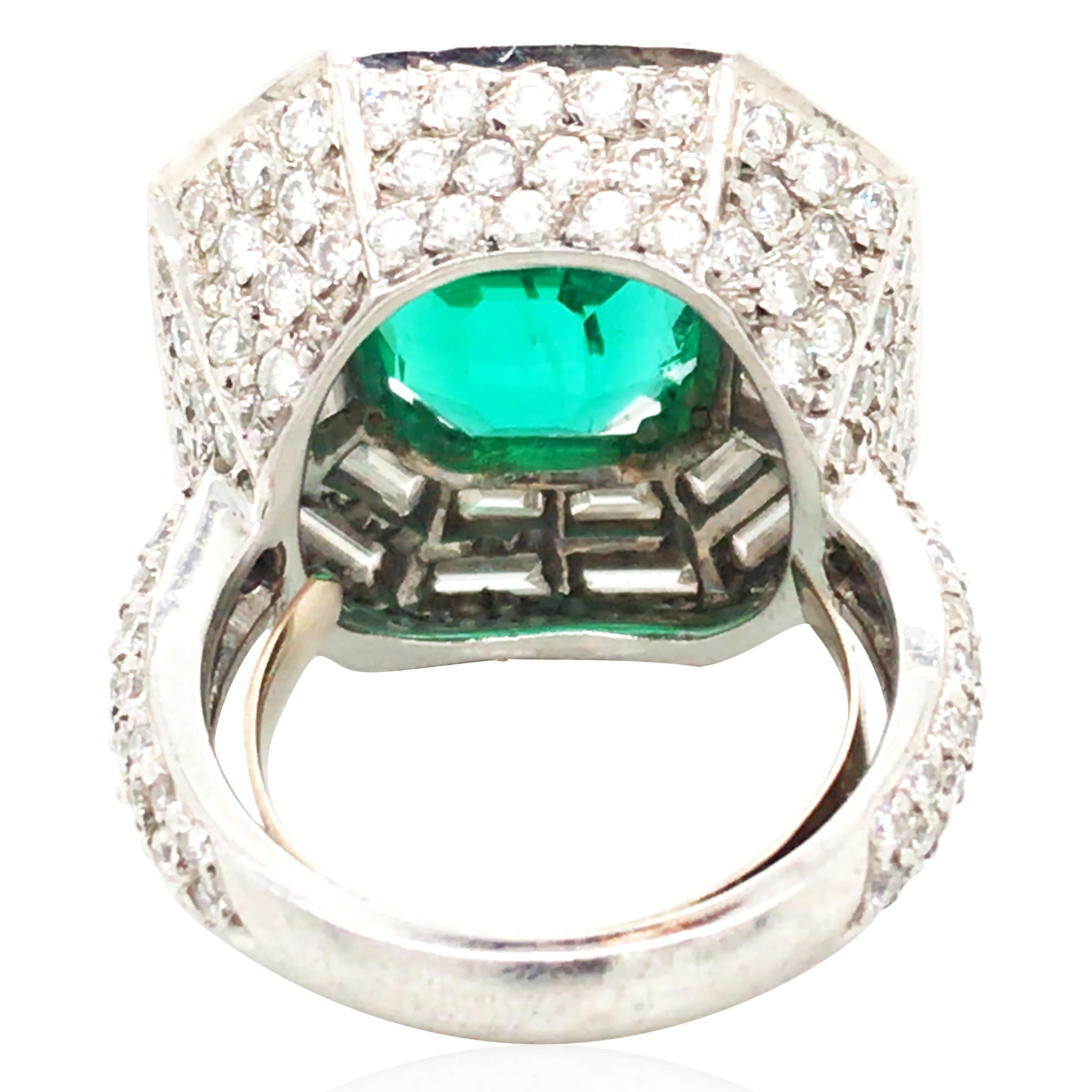 Platin-Smaragd-Diamantring, AGL für Damen oder Herren im Angebot
