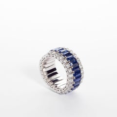 8.4 Carats Platinum Emerald, Sapphire and Diamond Flexible Ring