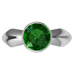 Used Platinum 1.12 Carat Emerald Sculpture Ring