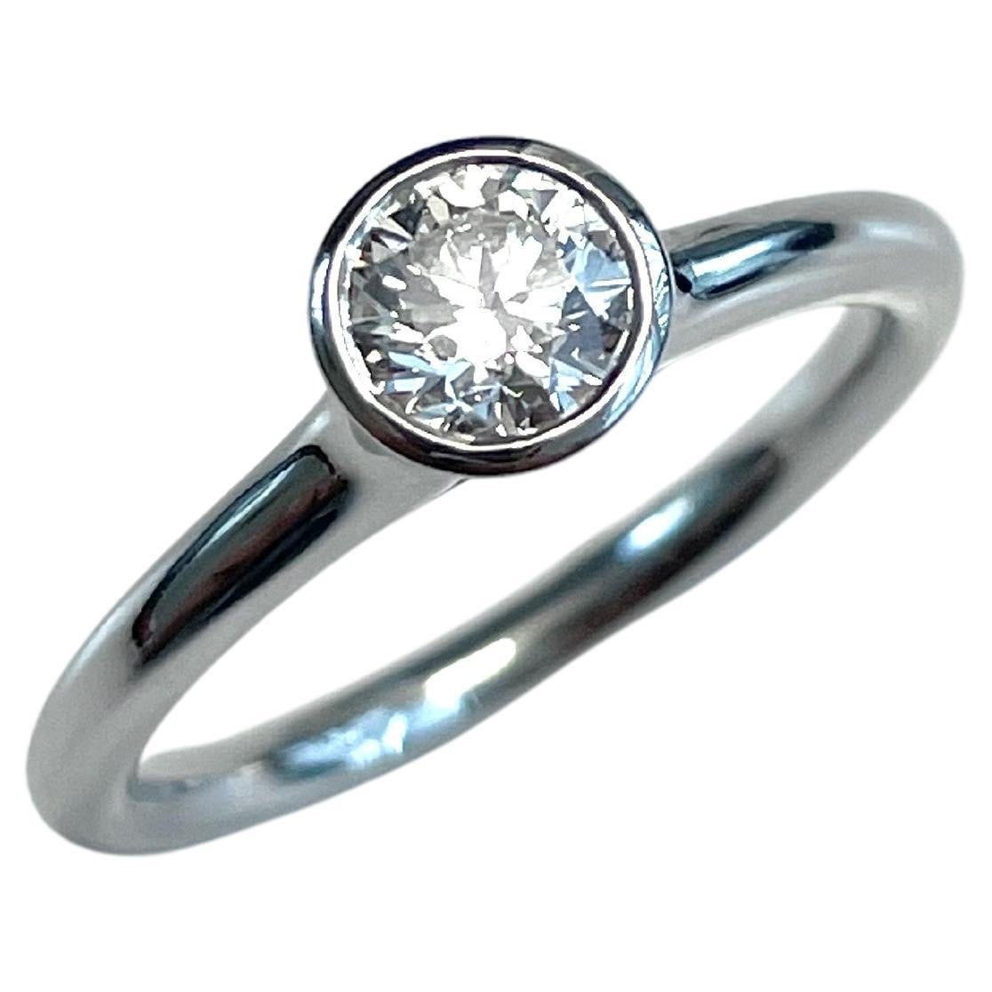 Bague de fiançailles en platine avec diamant taille brillant de 0,50 carat G-vs1 en vente