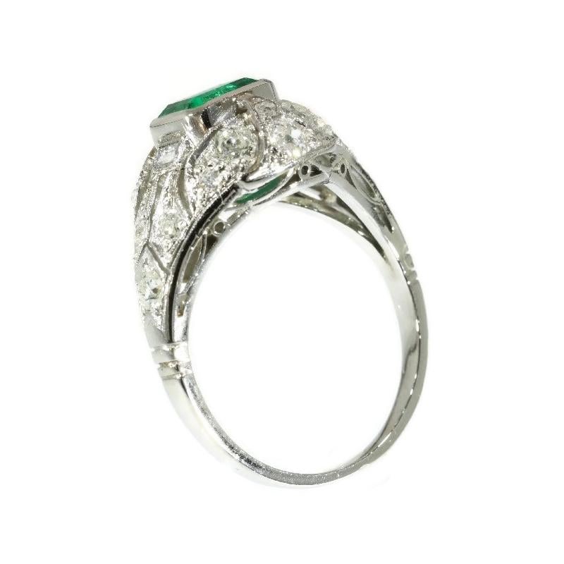 Platinum Diamond Engagement Ring with Certified Magnificent Colombian Emerald For Sale 2