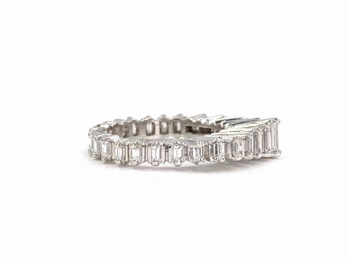 Platinum Eternity Graduated Baguette Diamond Band In Good Condition In Pikesville, MD
