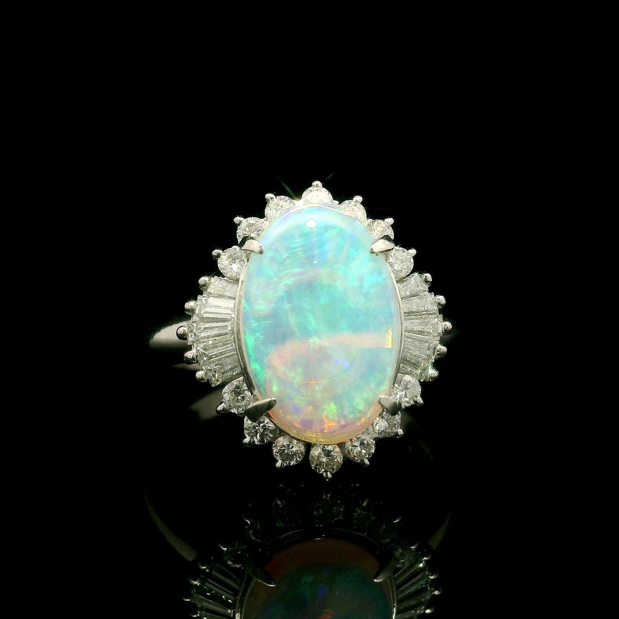 Anello cocktail in platino con opale australiano ovale cabochon e diamante a raggiera in vendita 8