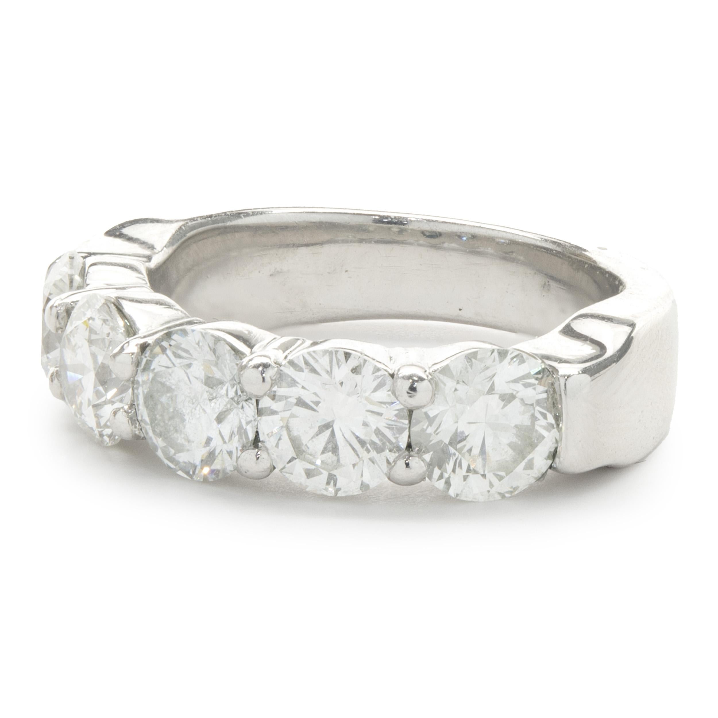 Platinum Five Diamond Band In Excellent Condition For Sale In Scottsdale, AZ