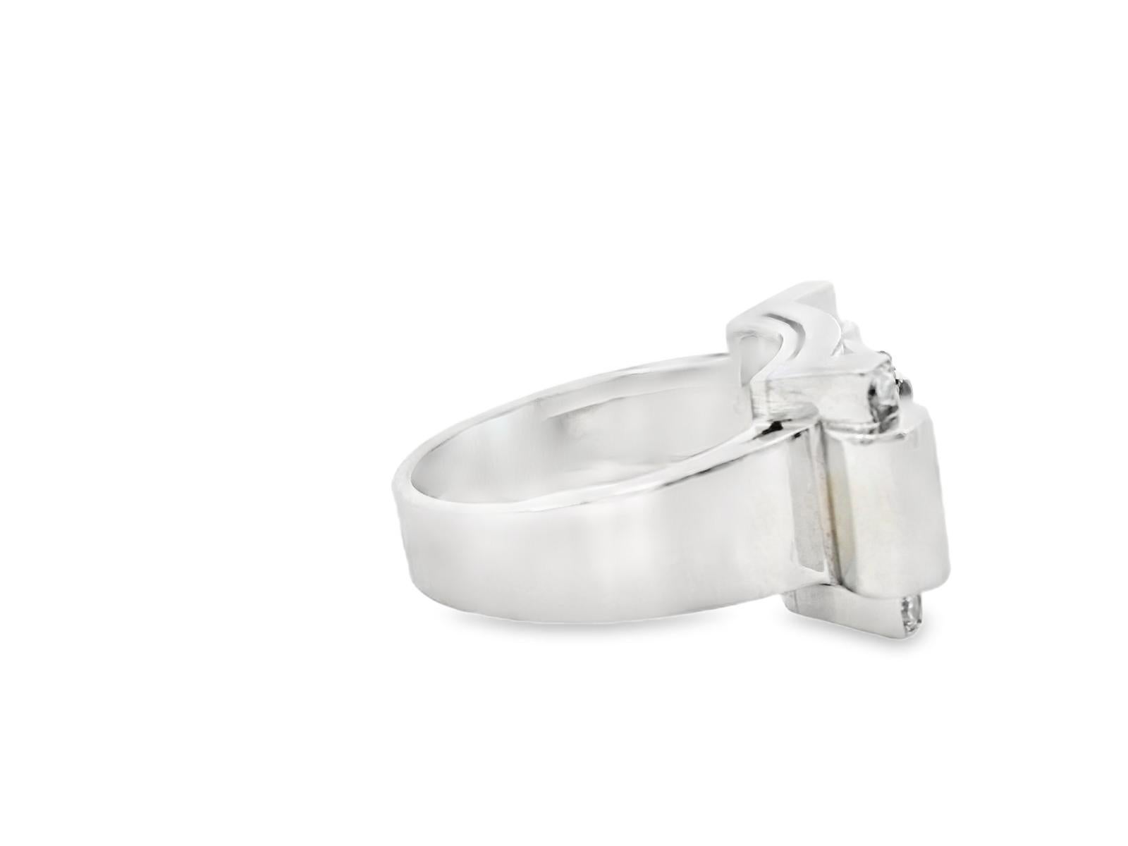 Emerald Cut Platinum French 1940s Emerald Diamond  Ring  - 12.3GRAM -D1.17cts -E0.76cts