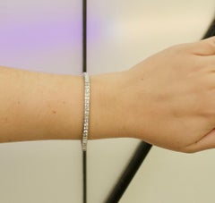 Platin-Tennisarmband mit Diamanten im französischen Schliff  8,50 Karat