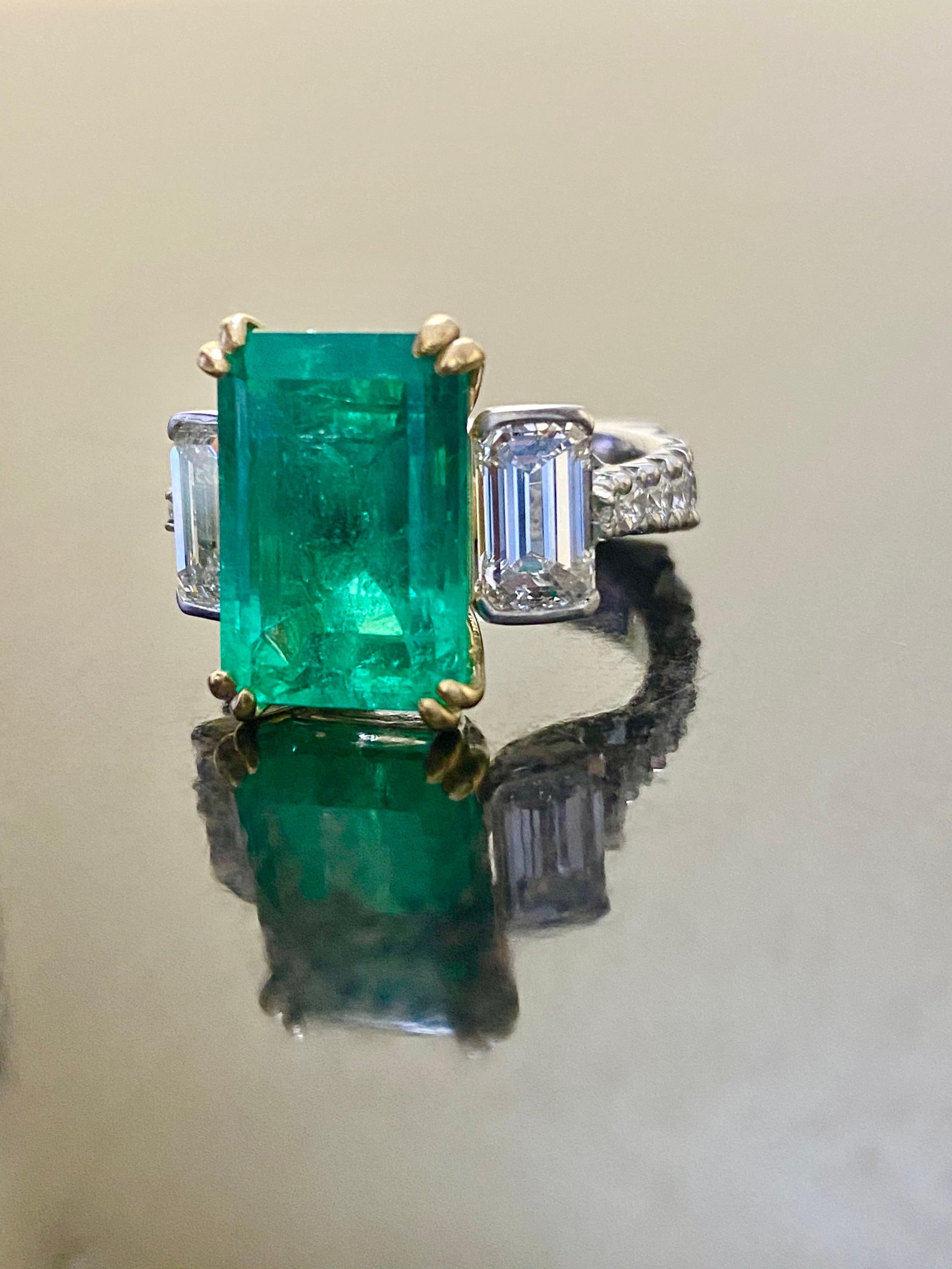 Platinum French Pave Emerald Cut Diamond 6.78 Carat GIA Colombian Emerald Ring For Sale 2