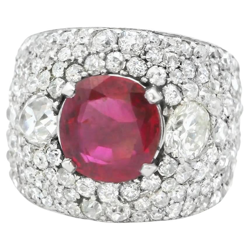 Platinum French Ruby & Diamond Ring en vente
