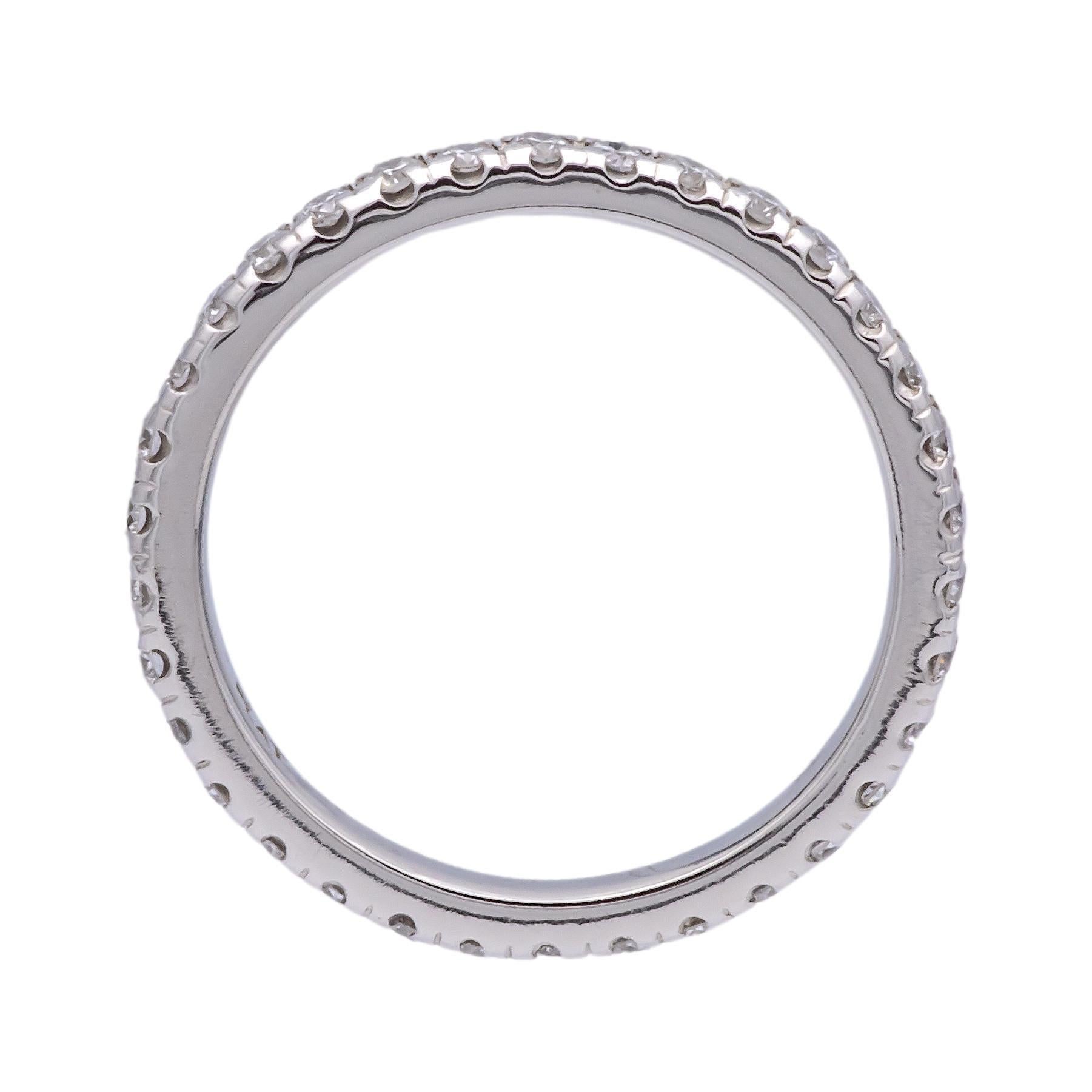 Modern Platinum Full Circle .85ct Round Diamond Wedding Band Ring Size 4.75 For Sale