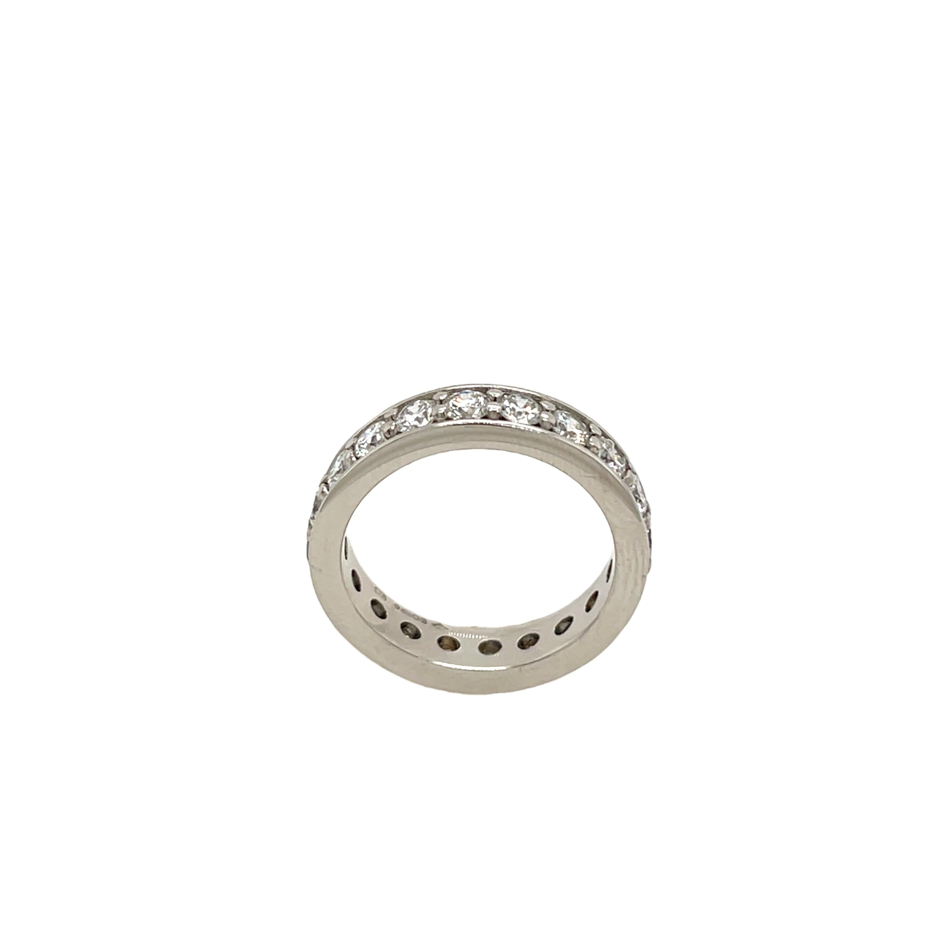 Platinum Full Eternity Diamond Ring, Set With 2.0ct Natural Round Diamonds In Excellent Condition For Sale In London, GB
