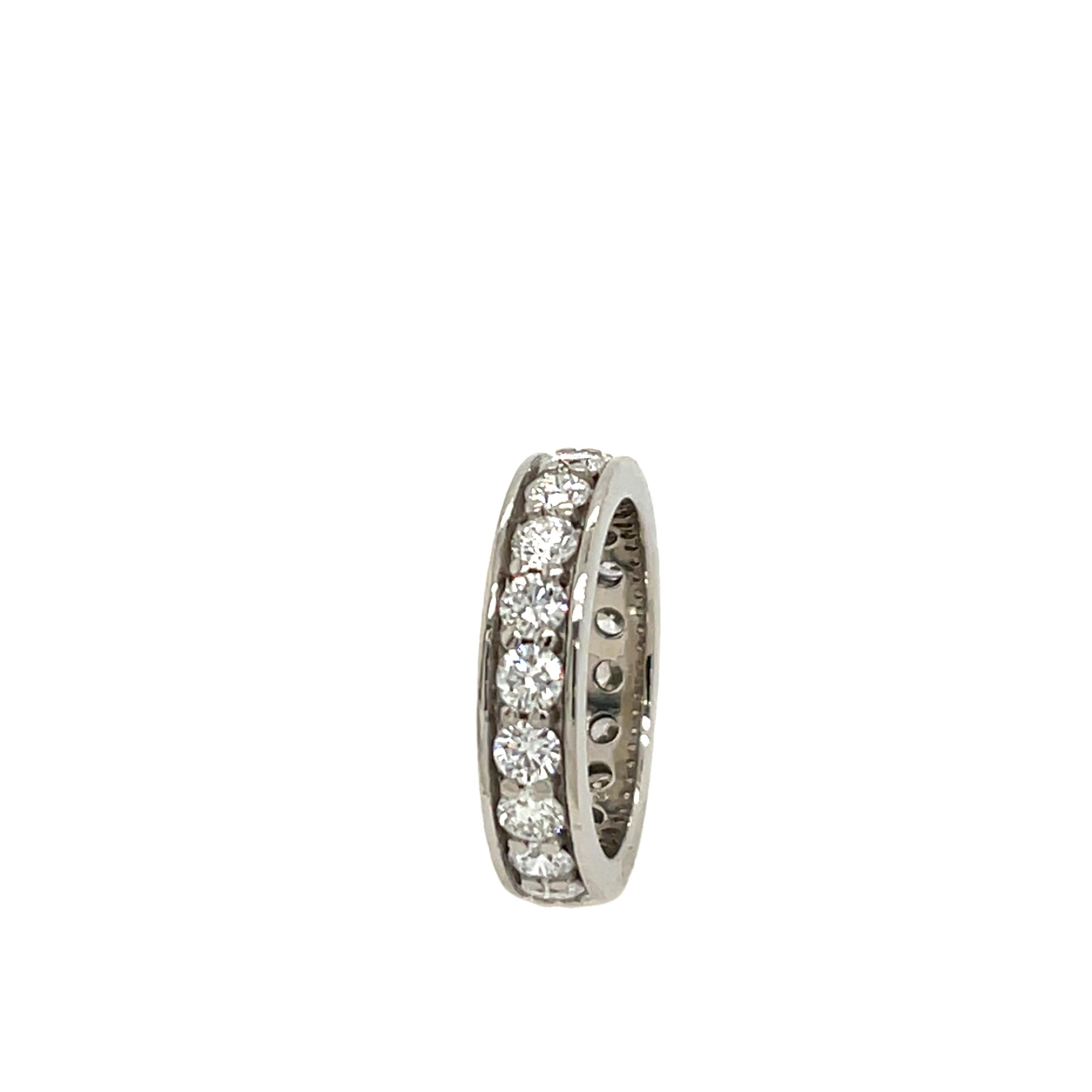 Platinum Full Eternity Diamond Ring, Set With 2.0ct Natural Round Diamonds For Sale 2