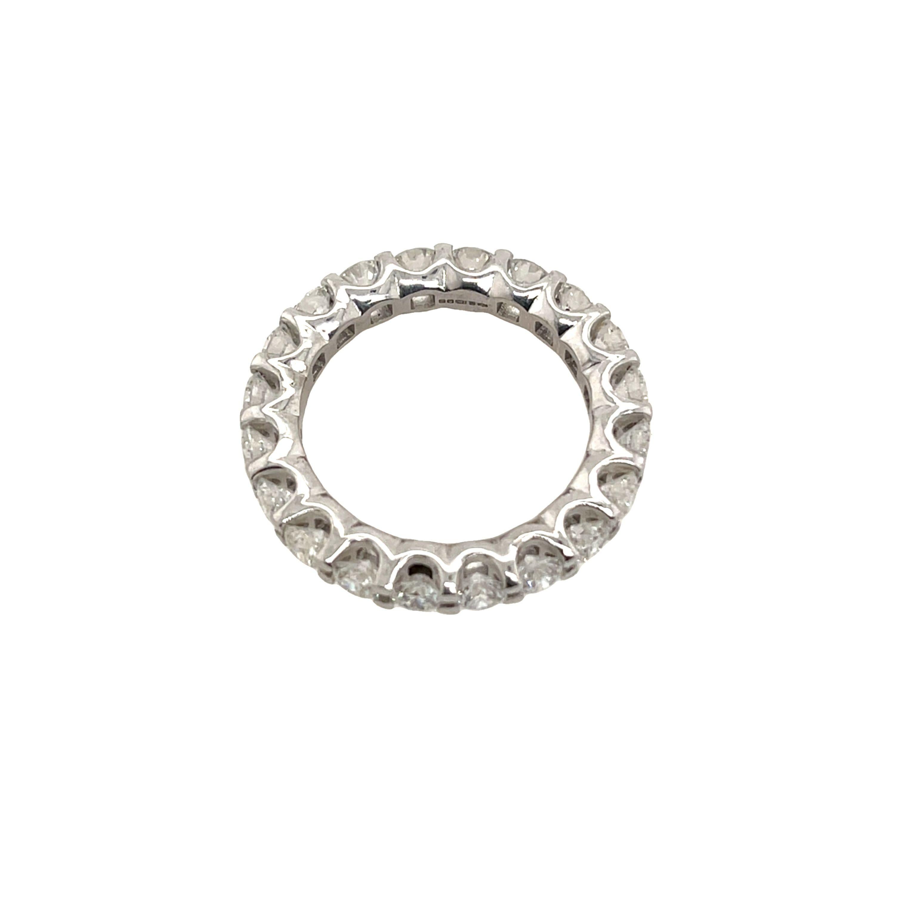 Women's or Men's Platinum Full Eternity Diamond Ring, Set With 2.20ct Natural Round Diamonds For Sale