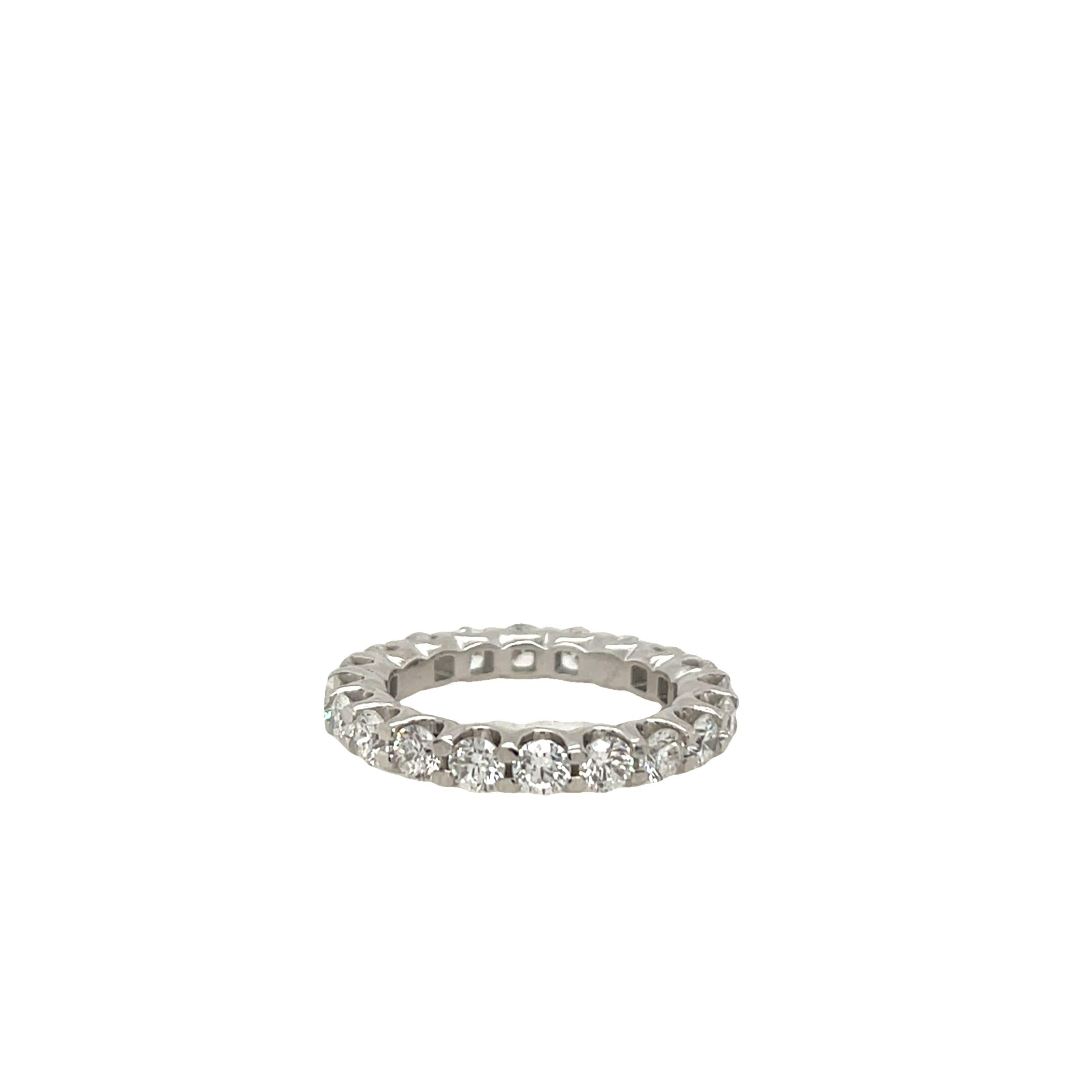 Platinum Full Eternity Diamond Ring, Set With 2.20ct Natural Round Diamonds For Sale 1