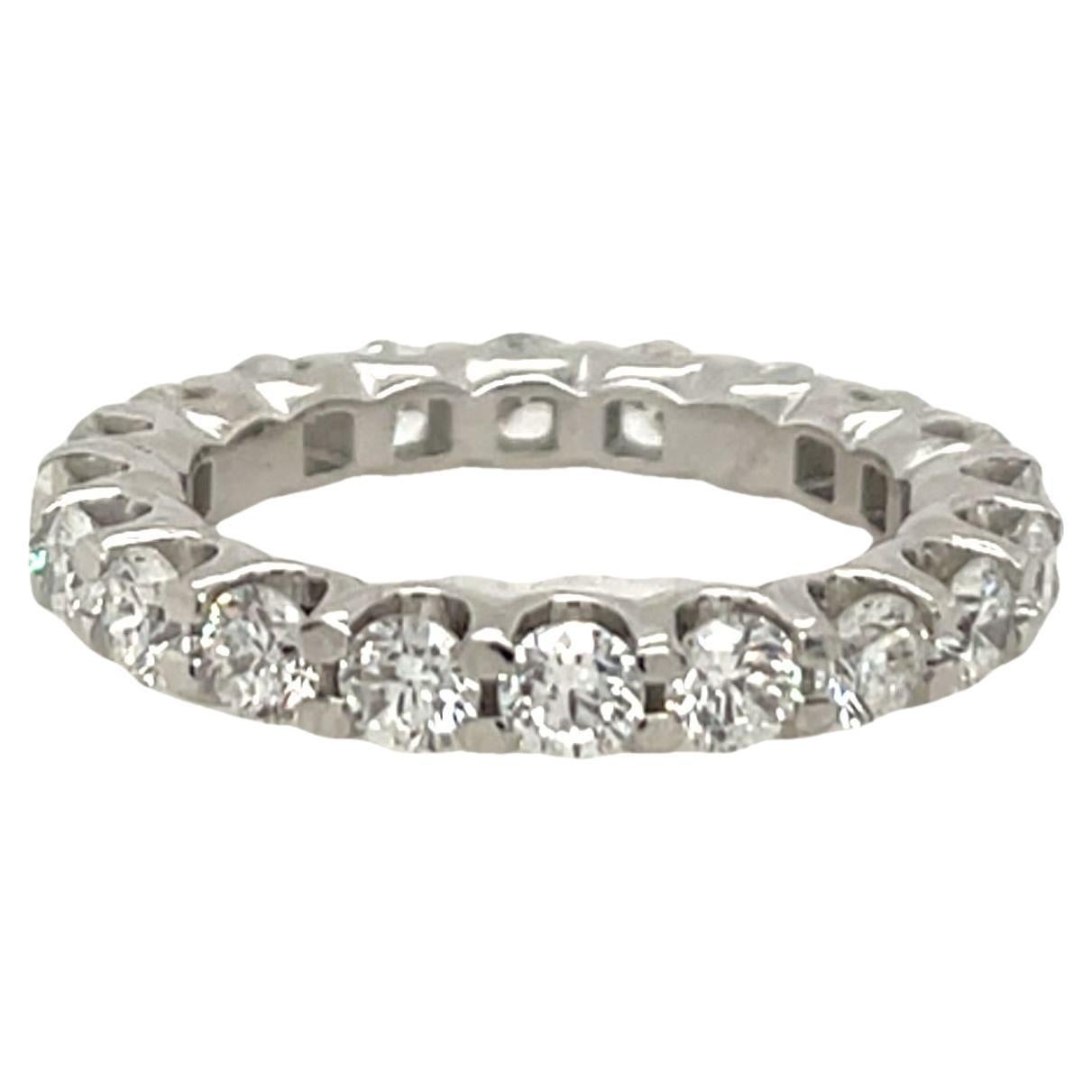 Platin Full Eternity Diamantring, gefasst mit 2.20 Karat natürlichen runden Diamanten