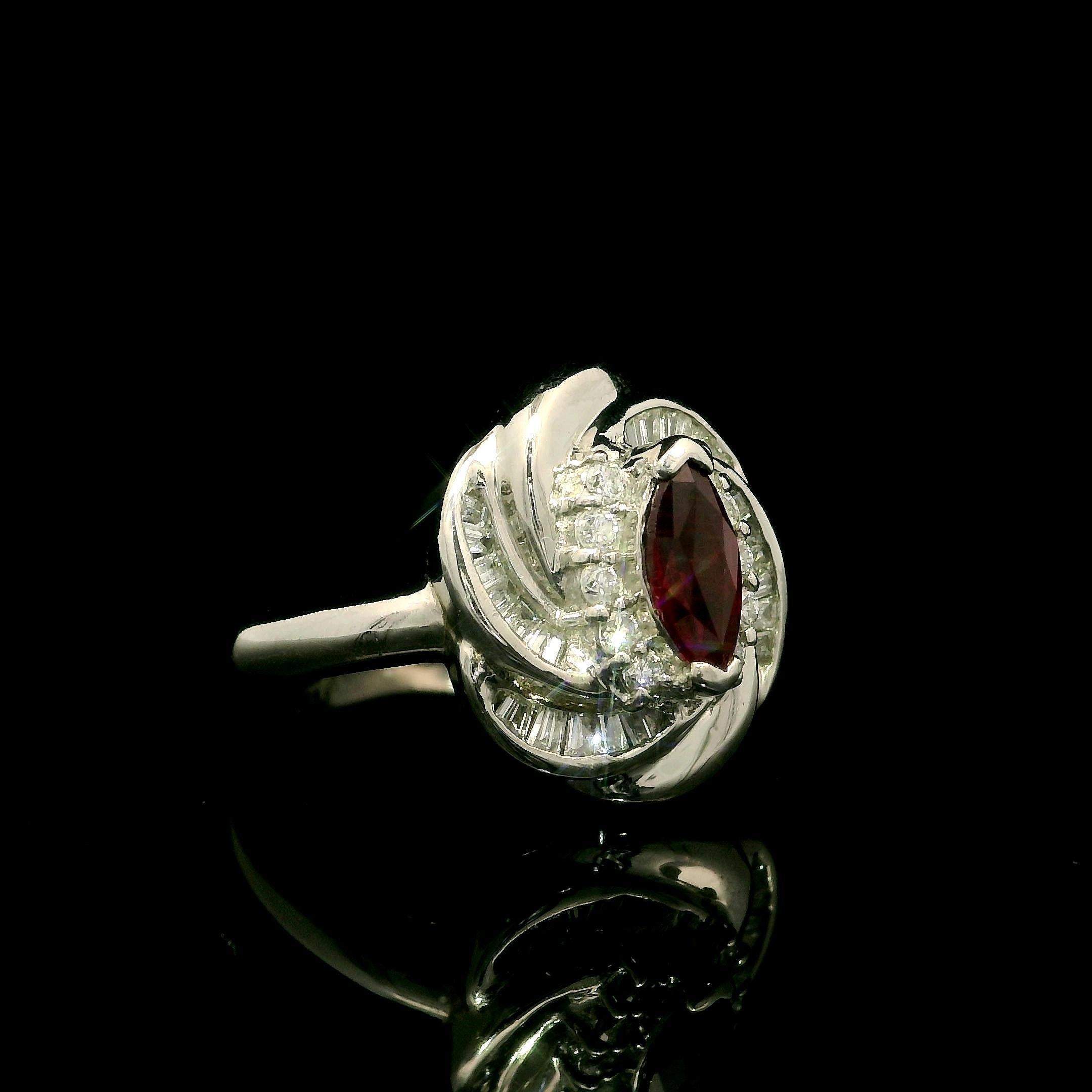 De las mujeres Anillo de platino GIA de 1,1 quilates de rubí rojo vivo de Birmania con halo de diamantes en espiral en venta