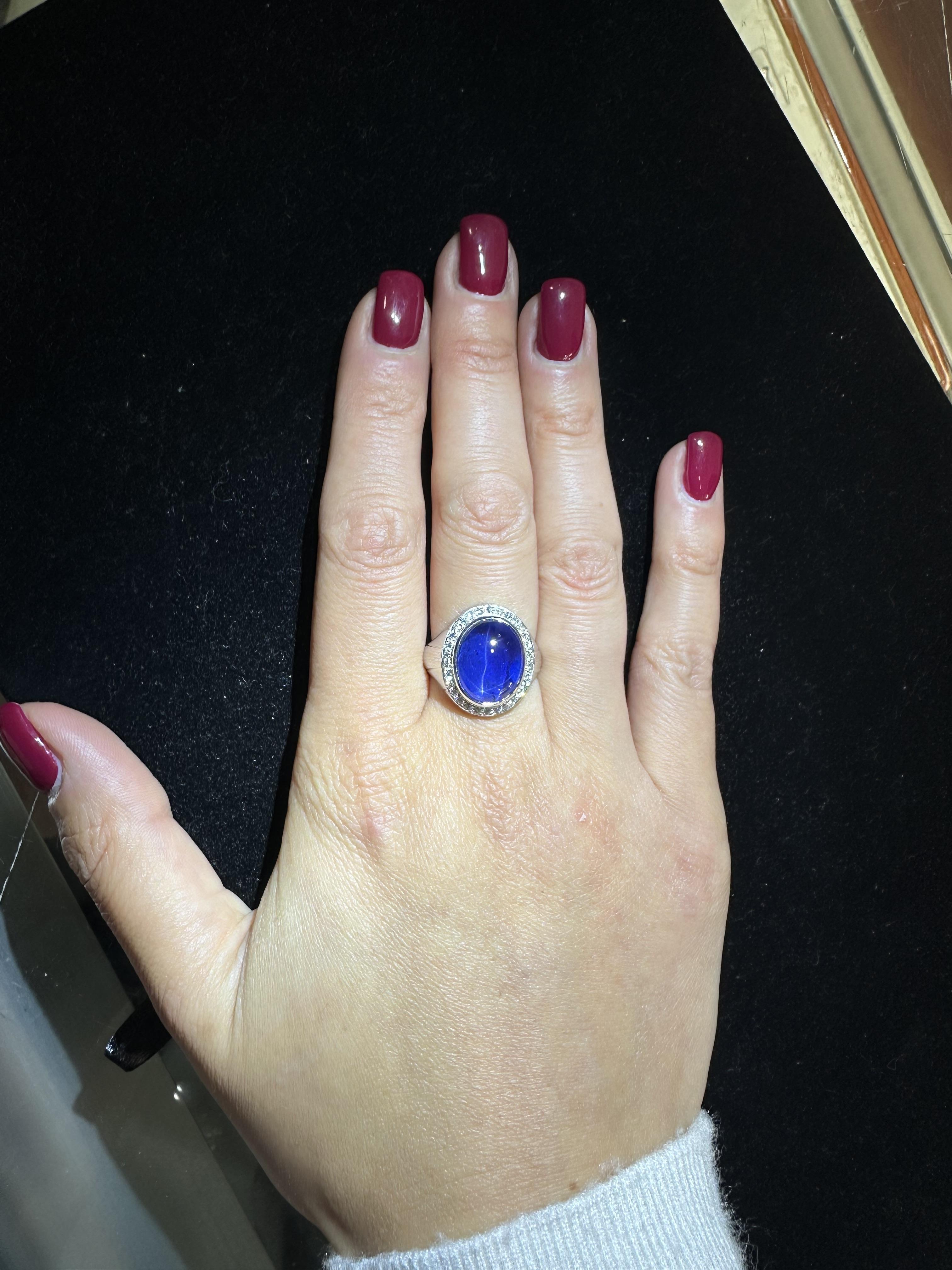 Women's Platinum GIA 13.65ctw High Quality Blue Star Sapphire & Diamond Dual Finish Ring For Sale