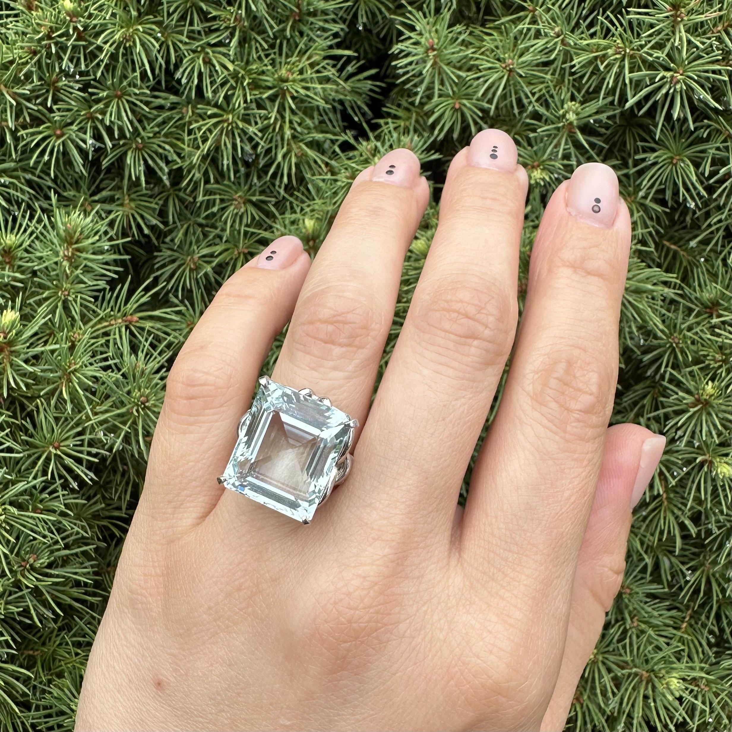 Anello solitario in platino GIA 14,30ct con acquamarina taglio Step rettangolare grande in vendita 11