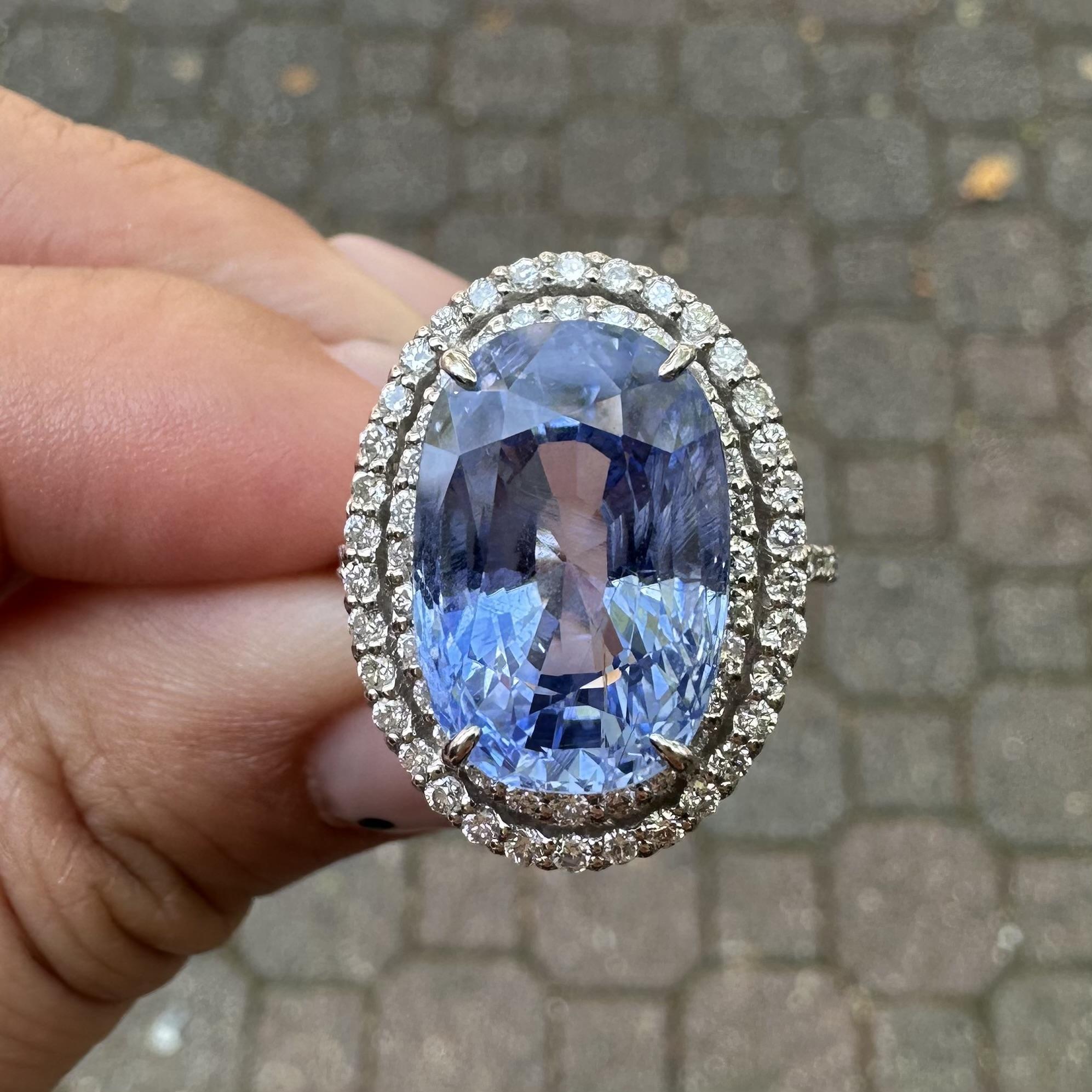 Platino GIA 15,48 ctw Gran Zafiro Azul Periwinkle de Ceilán Sin Calentamiento Anillo de Diamantes en venta 7