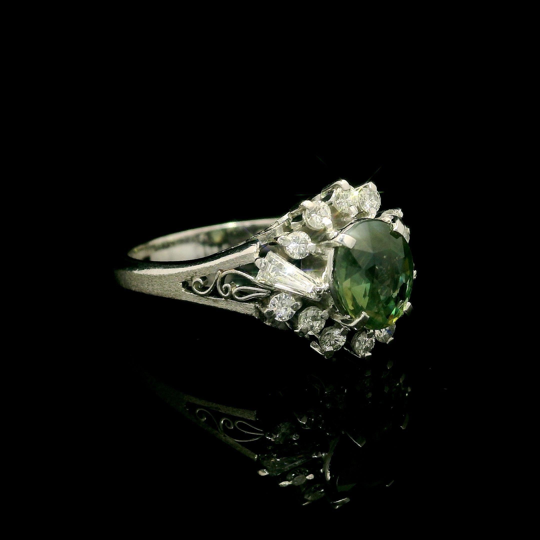 Women's Platinum GIA 1.68ct Ceylon Green Purple Color Change Alexandrite & Diamond Ring